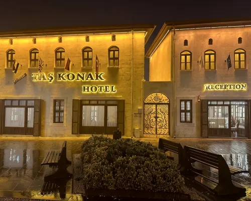 Tas Konak Hotel-City Center Hotels near Kusket Train Station