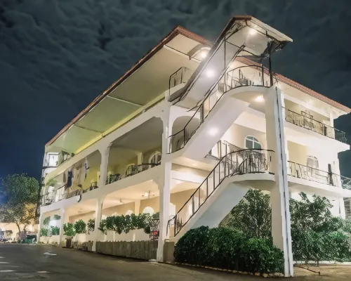 Kingsleys Hotel and Gastro Pub Hotels in Mabalacat