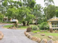 3 Kings Bed and Breakfast - parking
