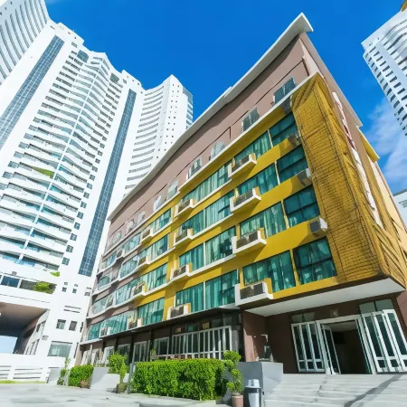 Neo Hotel Отели рядом с достопримечательностью «Хат Донгтан»