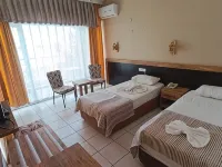 Kleopatra Bebek Hotel Hotel dekat Pantai Cleopatra