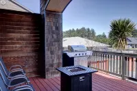 Newly Remodeled 3 Bedroom with Hot Tub! - 3-Star