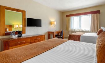 Comfort Inn Puerto Vallarta Golfside & Marina