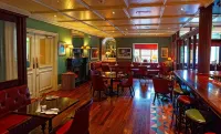 Step House Hotel - breakfast