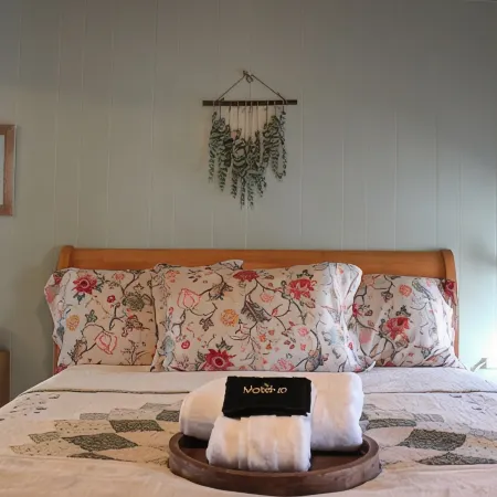 Cozy Second-Floor Stylish & Comfortable Stay