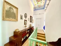 “Athenas” Neoclassic Harbour View Apartment