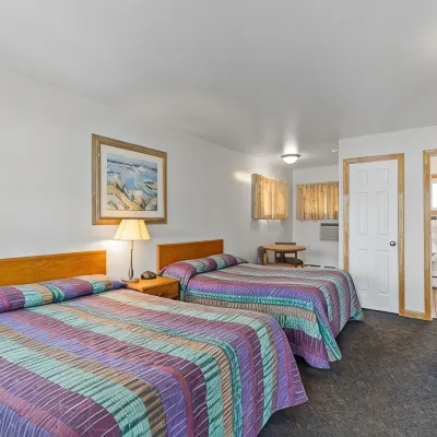 Riviera Motel Hoteles cerca de Parque Estatal de Presque Isle