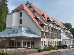 HOTEL CRYSTAL