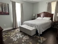 Tastefully decorated French Country Cottage on a horse farm with RV/Boat hookup - Wifi