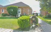 Dewar's Inn and Cottages - Homestays