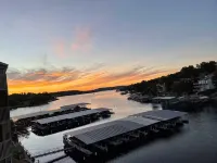Lakeside Retreat at Beautiful Lake of the Ozarks - 4-Star