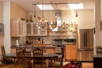 MASSiVE Bohemian Oasis in Philly 5 BdrmSleeps 12 - บังกะโล