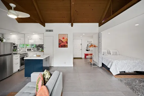 Casa Cornu- Studio+Loft Condo with Heated Pools and Mountain Views - Mountain view