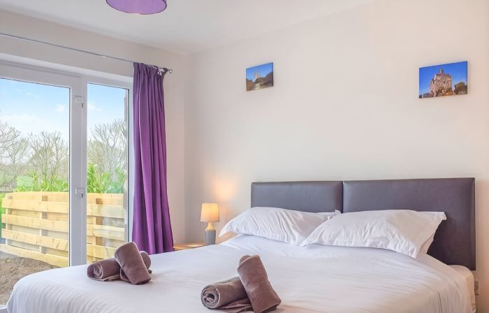 Private spacious house 5 mins by car to the beach