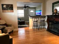 Pool spacious home in the heart of town - Private Pools