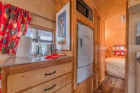 Glamping in Spicewood TX Hill Country~ The Kit at Green Acres - 4-Star