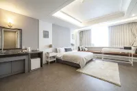 Polaris Hotel