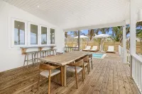 Seahaus • Newly Renovated Luxury Beachfront Home • - 4-Star