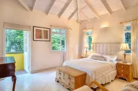 Woodlands Luxury Villas