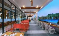 The Alana Hotel and Conference Sentul City by Aston - bar