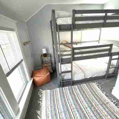 Port Clinton Lake House Getaway Rooms