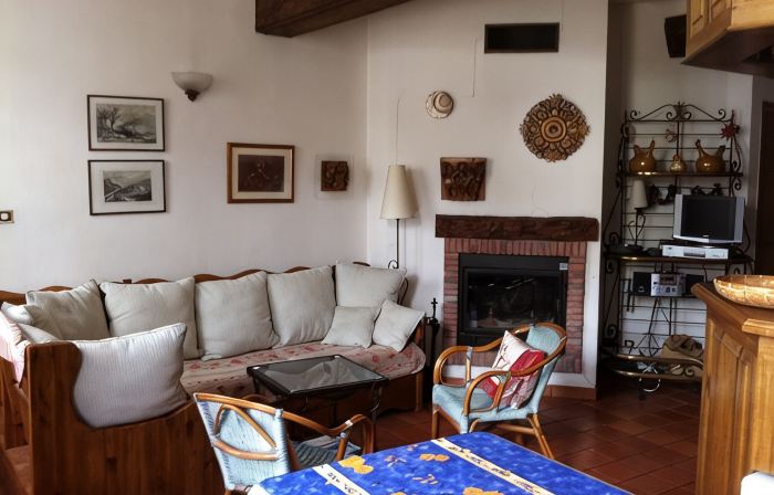 Apartment in listed building, Embrun town center