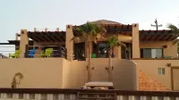 Beautiful Private  Beachfront Home in Las Conchas. 3 or 4 bedrooms   remodeled - Boutique