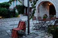 Vikos Hotel - 3-Sterne