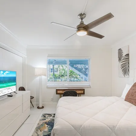 Serene Waterfront 2BR 2BA with Intracoastal Views, Pool, Balcony, Parking