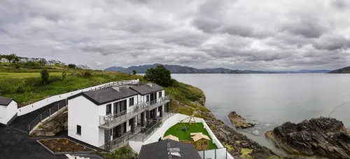 Pierside Apartments Deluxe Accommodation - Apartments