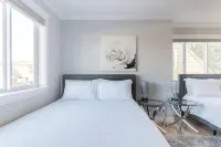 Sparkling Clean Newly Built Luxury Ocean View 5 BR/3 BA Near SF/SFO+Free Parking - balcony