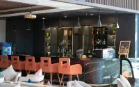 Wyndham Garden Legend Halong - Bar