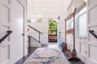 4 Br Luxury Designer Home Hot Tub, Parking Garage Near San Francisco UC Berkeley - palestra