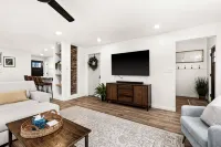 The Harlow House- Beautiful Home Near Duluth, Spirit Mountain, Lake Superior - 4-Star