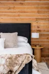 Newly Remodeled True Log Cabin | Fire Pit | Bike In-Bike Out - Alppimaja