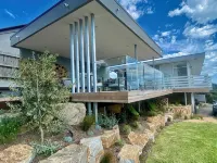 On Top of the World - Incredible Bay views with massive outdoor undercover deck - 4-Star