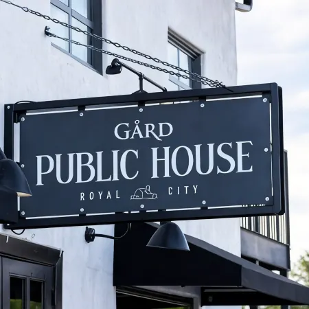 Inn at Gard Public House