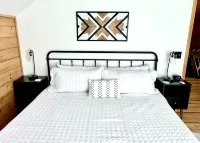 New to VRBO Cozy Sugar Hill Cabin 2 min to the slopes - Alppimaja