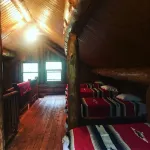 Quiet Lakeside log cabin with teaching/studio space available for retreats. - Chalets