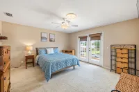 Waterfront, Private Boat Dock, Paddle board, Near Springs - 3-Star