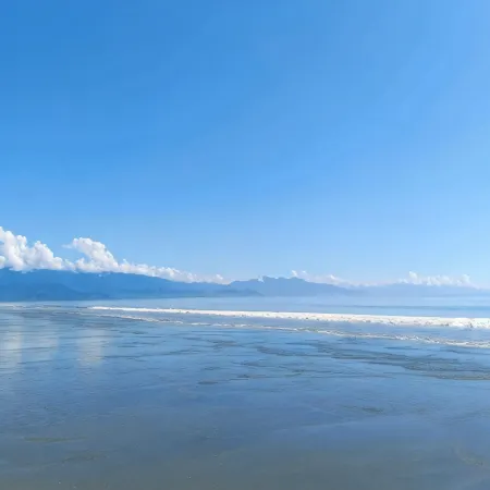 The Waves at Socorro Baler( Hotel A)