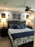 Amazing Five-Star Luxury Thornton Park two Bedroom Apt - close to Kia Center. - Condos