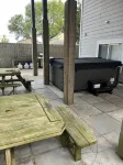 Sleeps 24+! Large home steps from Lake Michigan with views of the Lighthouse - 3 ดาว