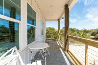New CANAL front home a few rows back from the OCEAN! Beach passes provided! - 4-Sterne