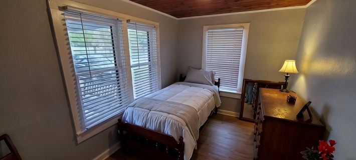 The Cottage @ Georgetown Square. 10% Weekly Discount; 30% Monthly Discount. Hotels in Georgetown