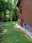 The Patriot Cabin -  Rustic Charm & Modern Comfort, Sleeps 4 - Wifi