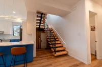 Spacious Modern Escape Near UO Campus - Bungalows