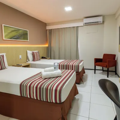 Rede Andrade Slz Hotels near Se Church
