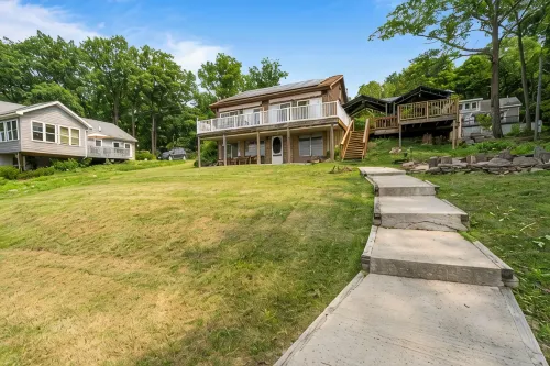 Lakefront Home - Seneca Wine Trail Hot Tub & Sunset View with Firepit, Private - Balcony