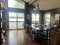 Spectacular Lake Home on Locke Lake in Monticello! -  Privatzimmer